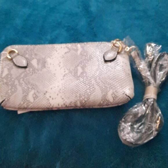 Jen & Co NWT Grey Snakeskin Leather Handbag Includes Crossbody & Wristlet Straps - Picture 2 of 9